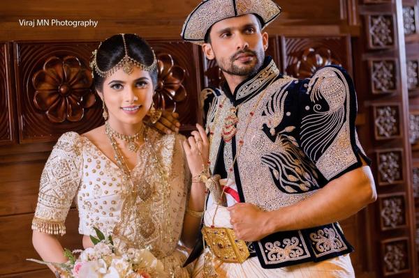 ශ්‍රී මුල් ඇඳුම් මන්දිරය